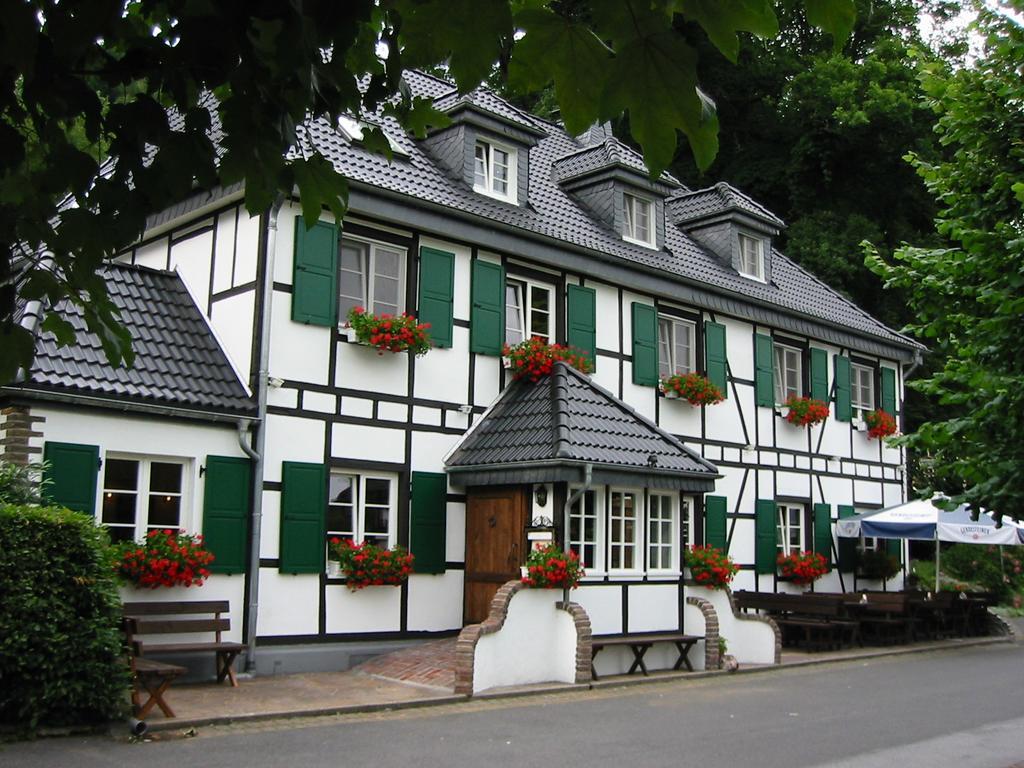 Wisskirchen Hotel & Restaurant Оденталь Экстерьер фото
