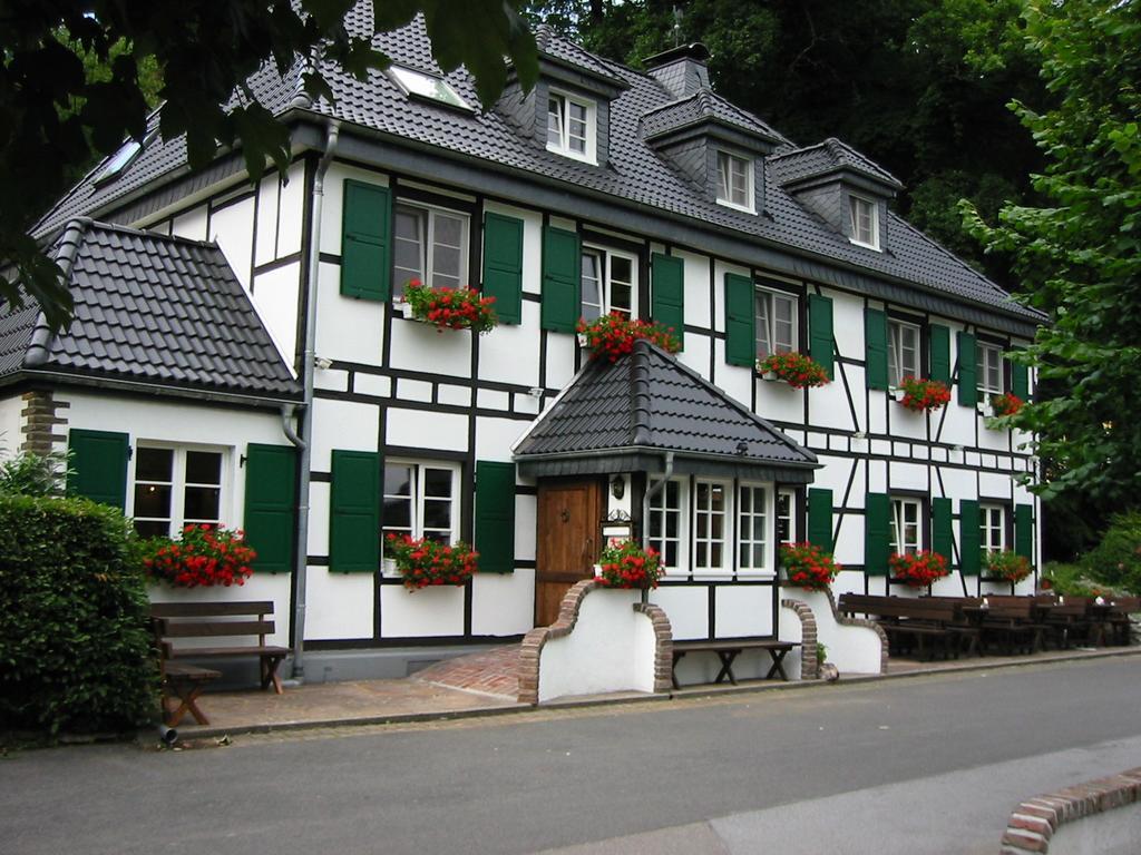 Wisskirchen Hotel & Restaurant Оденталь Экстерьер фото